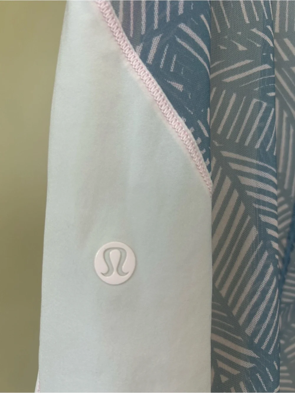 Lululemon sheer tank size 4